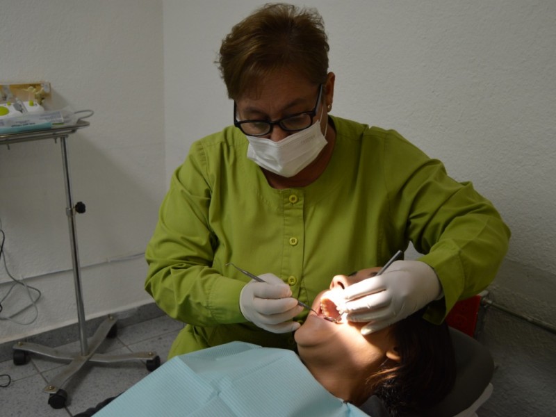 Llama Salud Pública a aprovechar servicios dentales para niños