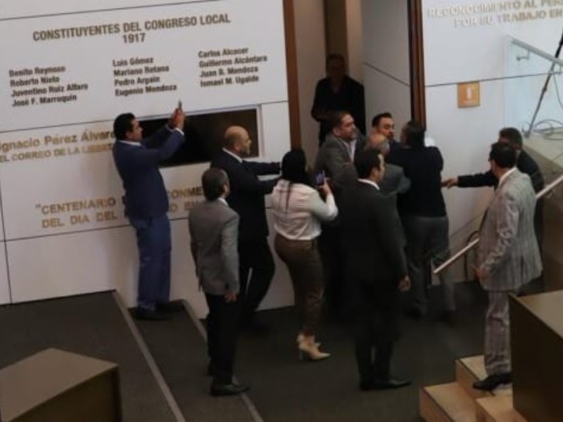 Llaman a aprobar Ley de Masculinidades tras forcejeos de diputados