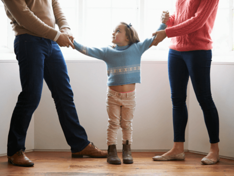 Llaman a brindar seguridad a hijos de padres separados