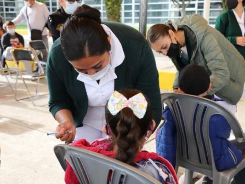 Llaman a la población a acudir a jornada de vacunación