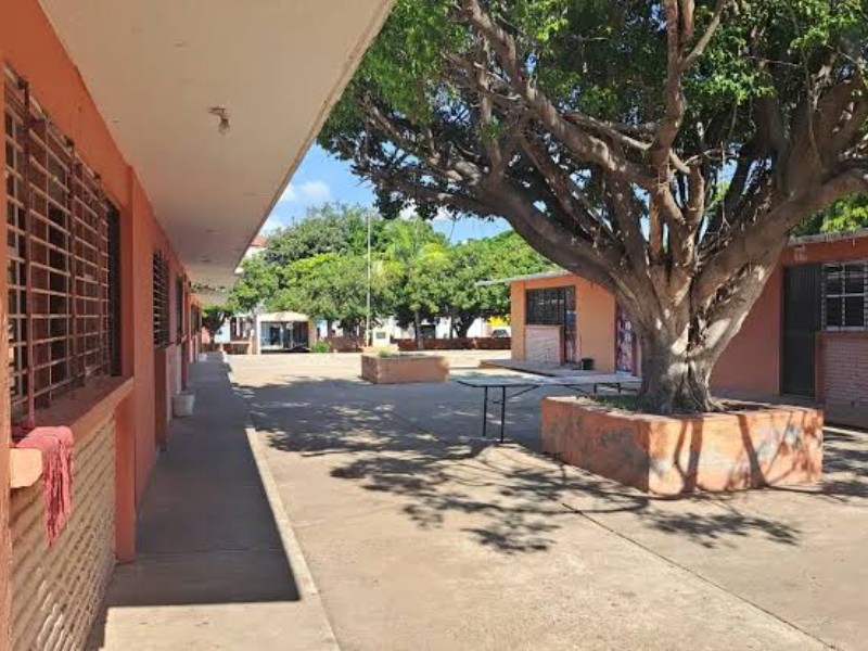 Llaman a escuelas a utilizar adecuadamente aires acondicionados
