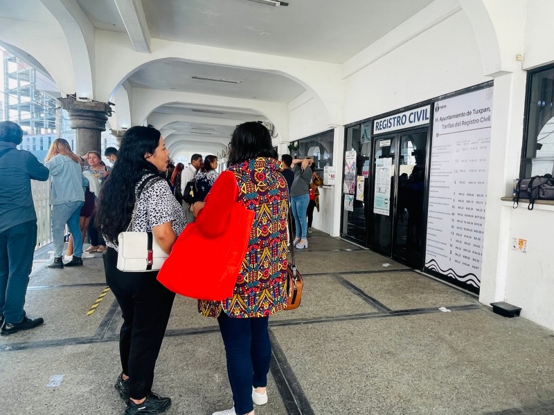 Llaman a parejas igualitarias a casarse en Tuxpan