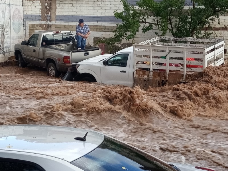 llaman a tener precaución con lluvias de verano en Nogales