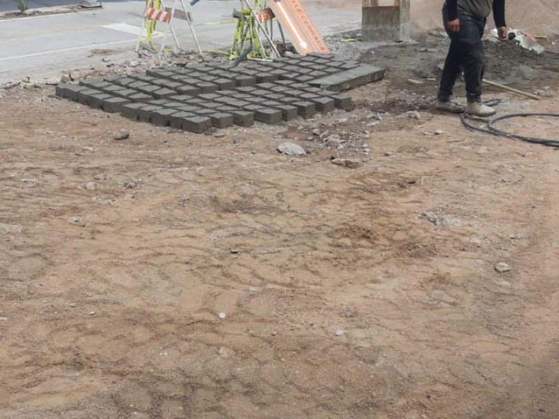 Llaman a tener precaución por obra de pavimentación en Encinos