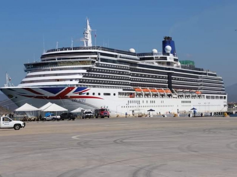 Llega a Manzanillo el Crucero “Arcadia”