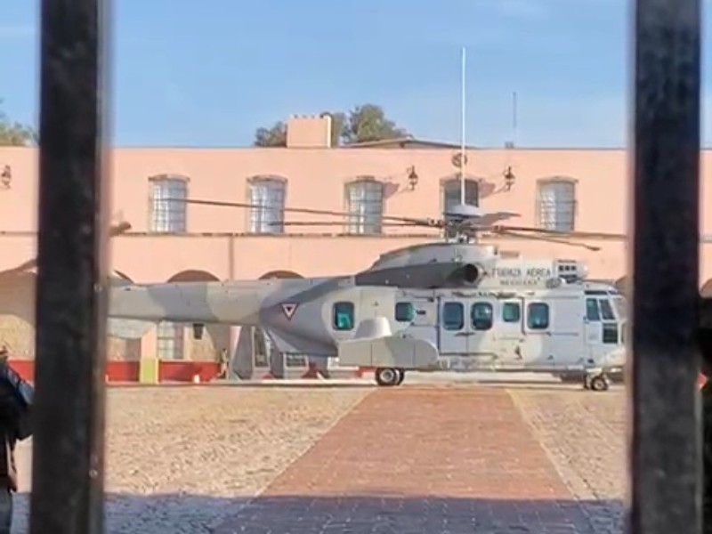 Llega Harfuch a Michoacán, se reúne con alcaldes