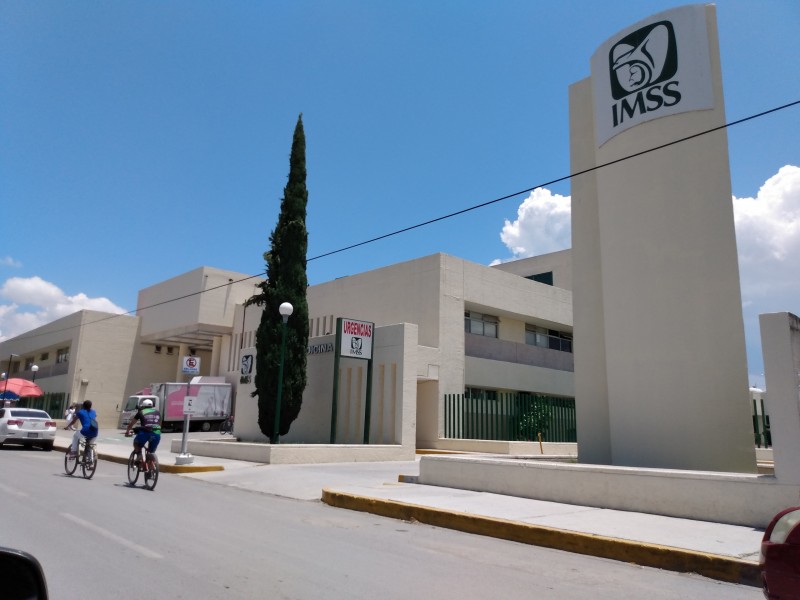 Llega mujer sin vida a urgencias del IMSS