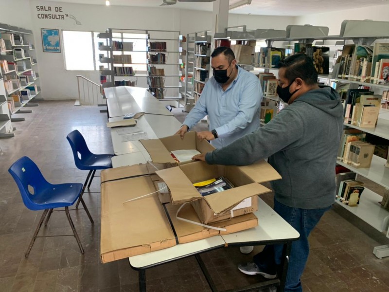 Llega remesa de libros a bibliotecas de Tuxpan