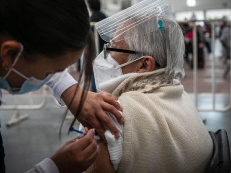 Llega vacuna contra covid-19 a 8  municipios más