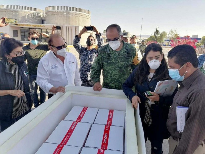 Llegan 18,000 dosis de SINOVAC a Torreón
