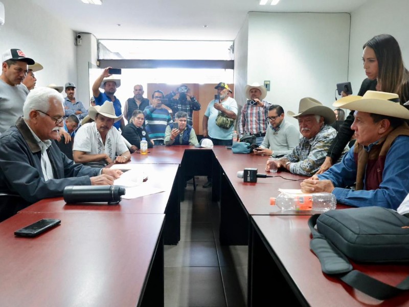 Llegan a acuerdo ganaderos y Sader en regularización de ganado