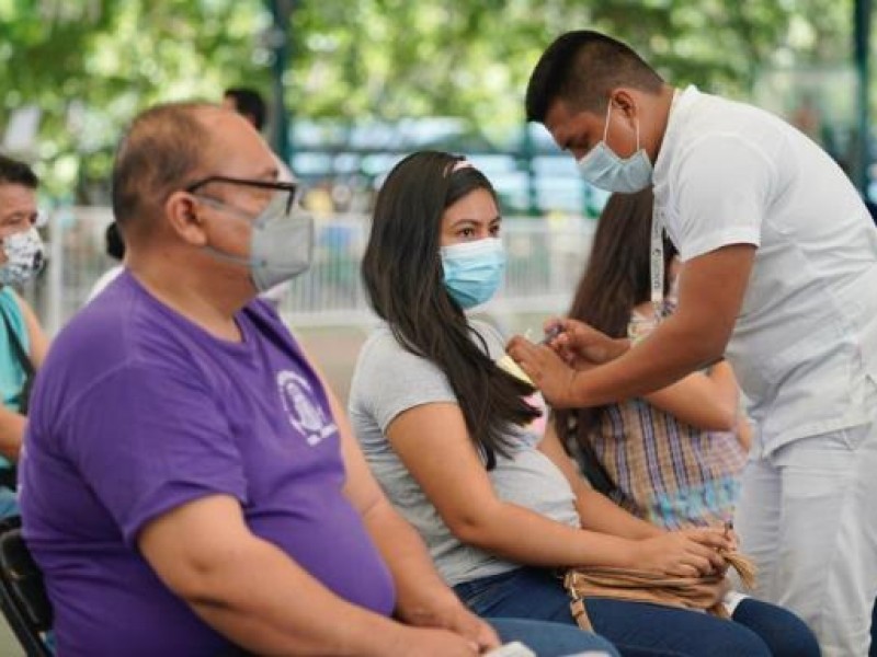 Llegan a Chiapas nuevo lote de vacunas