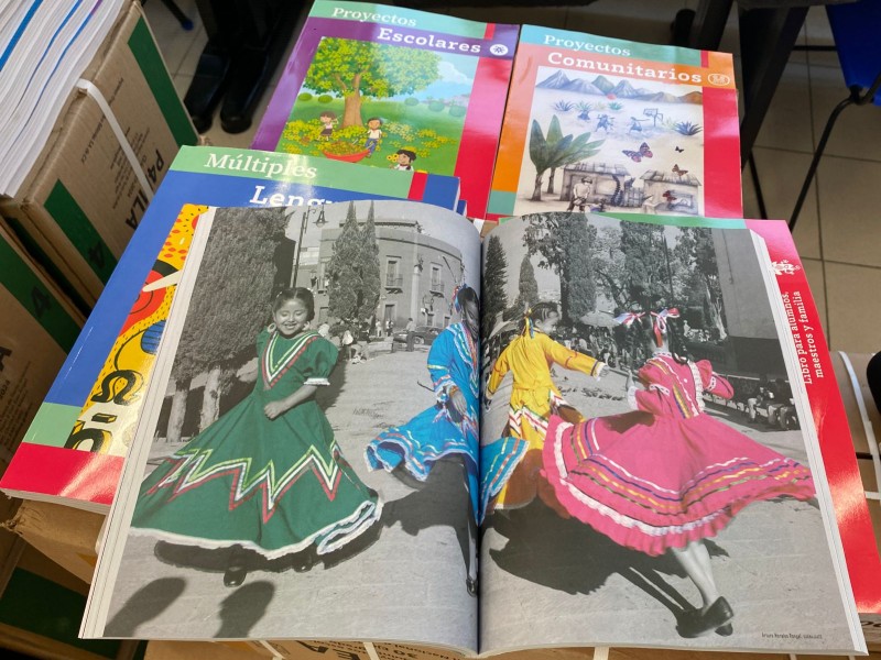 Llegan a escuelas de Chiapas nuevos libros de texto