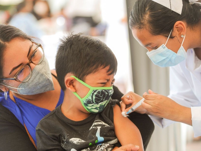 Llegan a México 798 mil vacunas antiCovid para niños