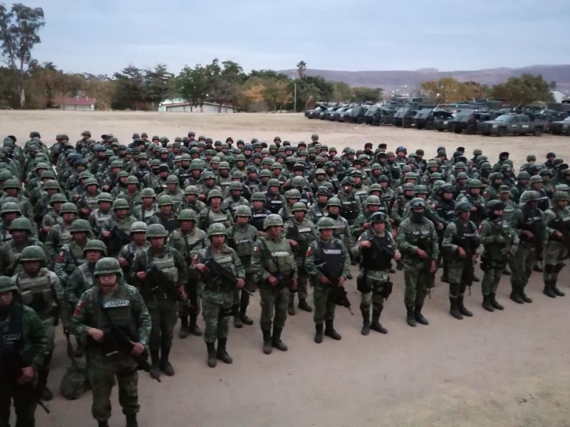 Llegan elementos militares para reforzar seguridad en Sinaloa