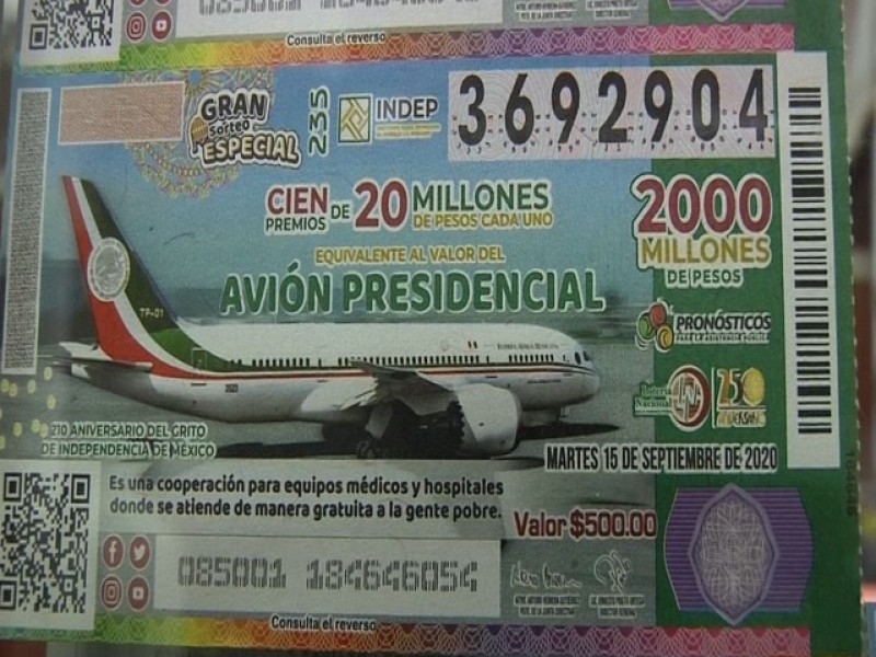 Llegan los cachitos para el avión presidencial a Xalapa
