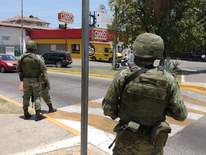 Llegan más militares a Zihuatanejo por Guardia Nacional