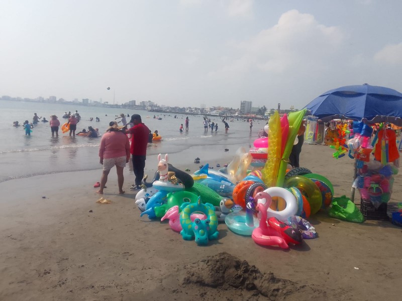 Llegan turistas a Veracruz para vacacionar