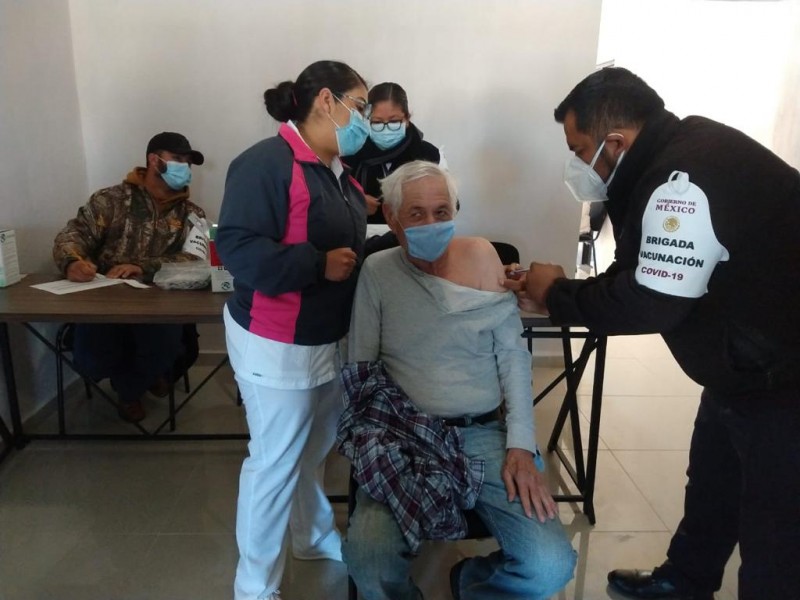 Llegarán 1,500 vacunas a Torreón para adultos mayores