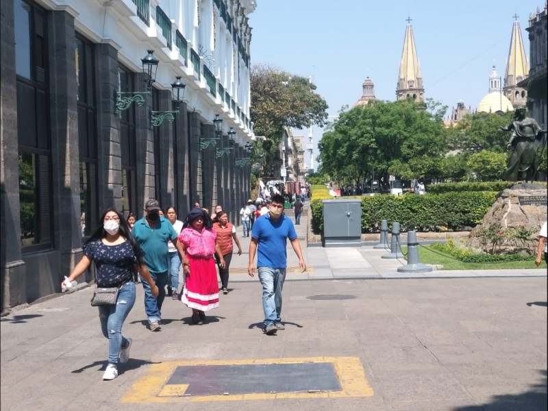 Llenan jaliscienses el Centro de Guadalajara