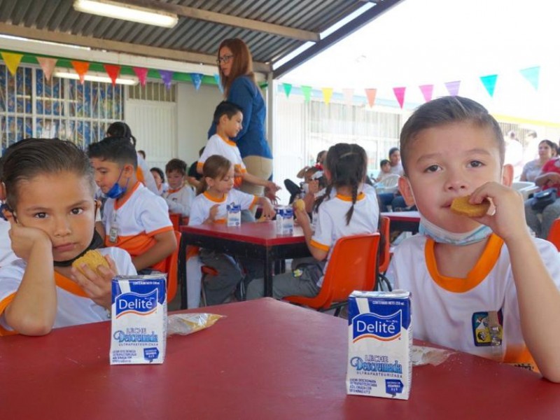 Lleva DIF Desayunos Escolares a todas las escuelas de SL