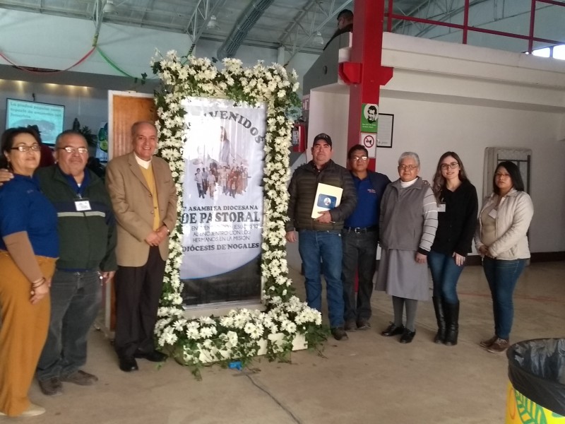 Llevan a cabo asamblea diocesana en Nogales.