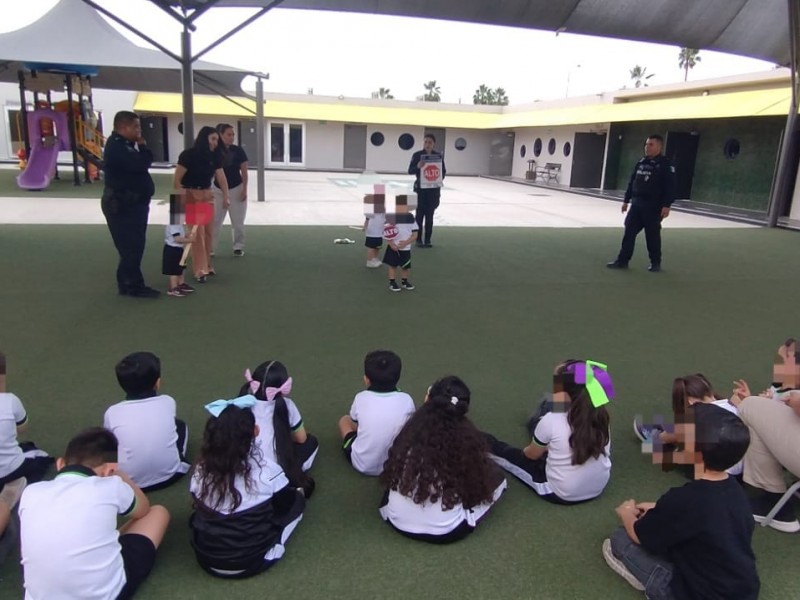 Llevan educación vial a plantel de preescolar