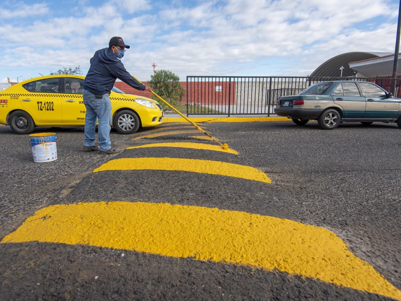 Llevan servicios y trámites al fraccionamiento Paseos del Marqués