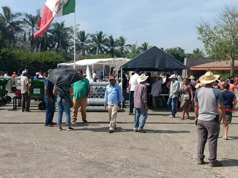 Llevarán fertilizante gratuito a comunidades rurales