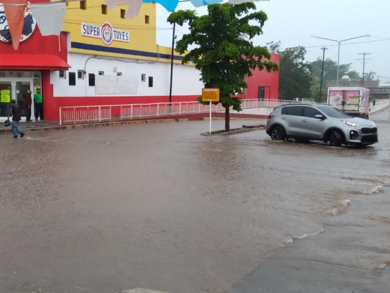 Llueve en Navojoa, caen 22 milímetros sin afectación