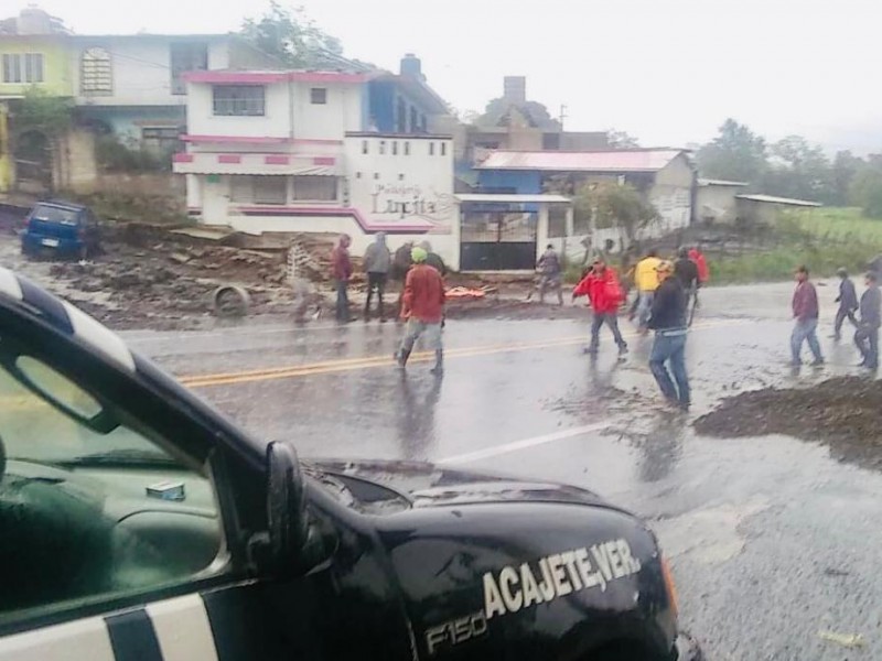 Lluvia deja afectaciones y una persona herida en cuatro municipios