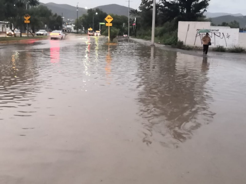 Lluvia deja inundaciones en diferentes partes de Tehuacán