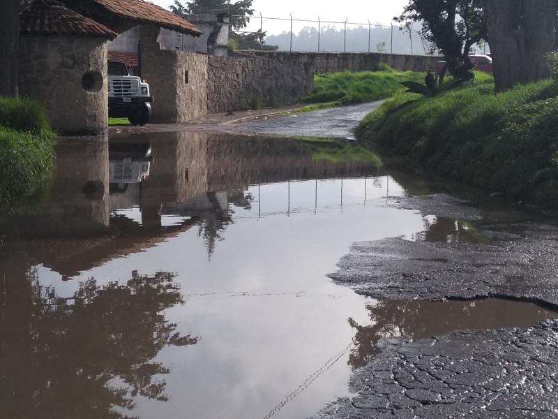 Lluvia genera 