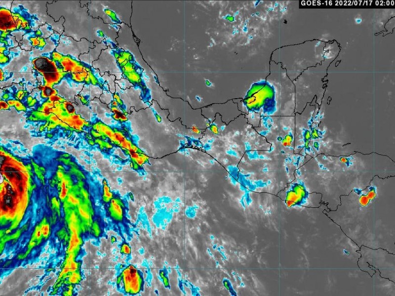 Lluvia generada por Estelle deja daños menores en Guerrero