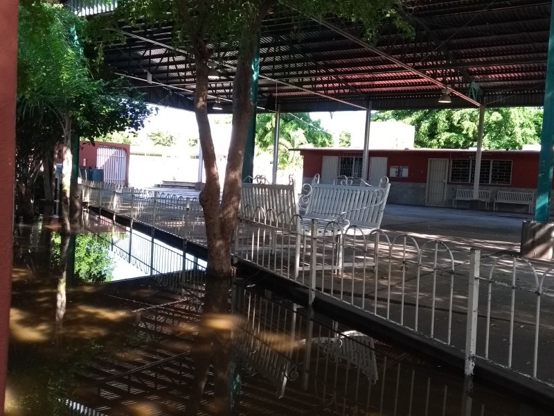 Lluvia nuevamente retrasa acciones en escuelas