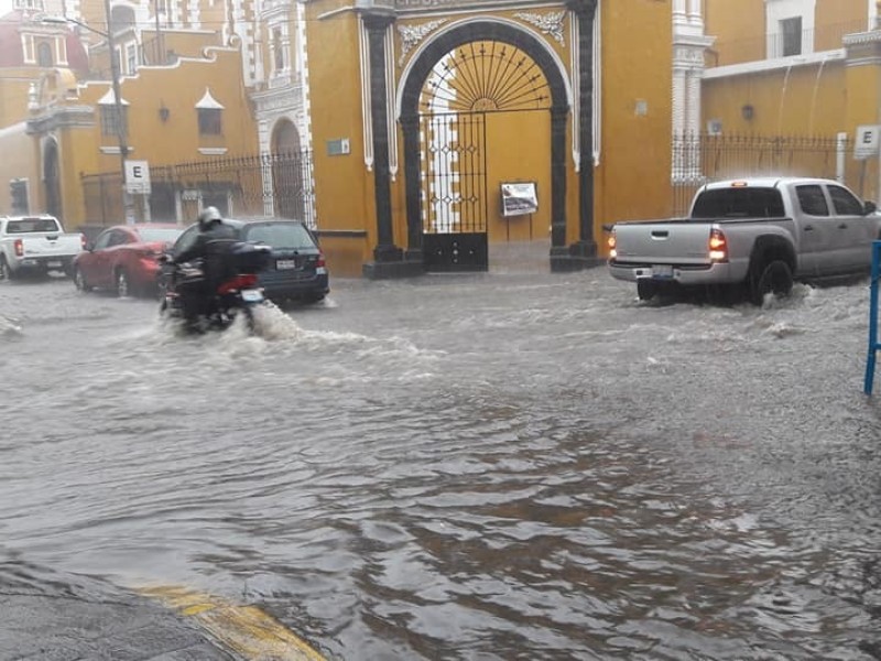 Lluvia provoca inundaciones en Atlixco