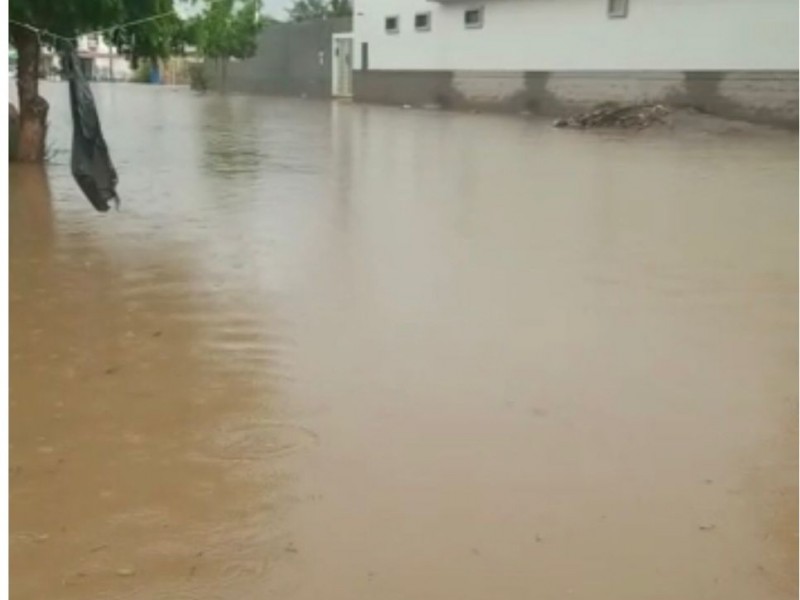 Lluvia provoca inundaciones en el Valle del Carrizo