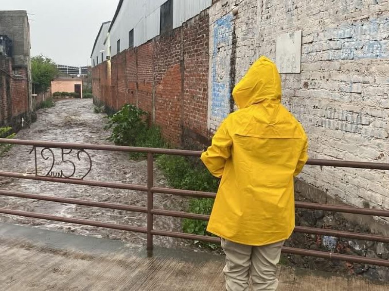 Lluvias afectan arroyos de Ecuandureo