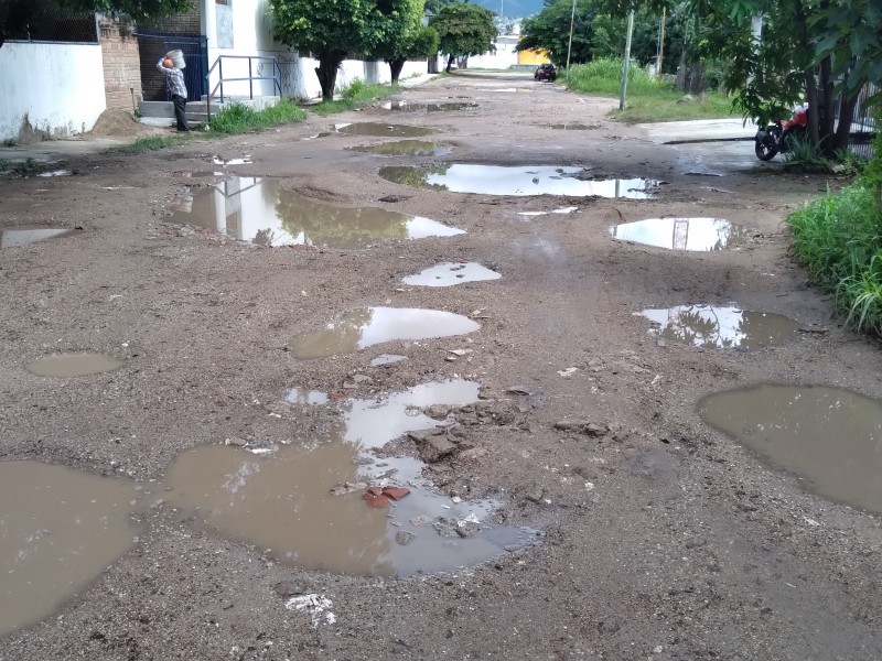Lluvias afectan vialidades de la capital chiapaneca
