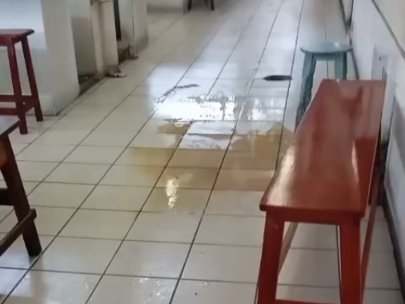 Lluvias agravan condiciones en mercado Ignacio Zaragoza de Salina Cruz