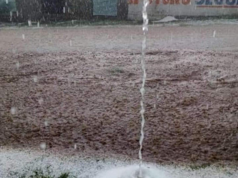 Lluvias causan estragos en comunidades de Chignahuapan