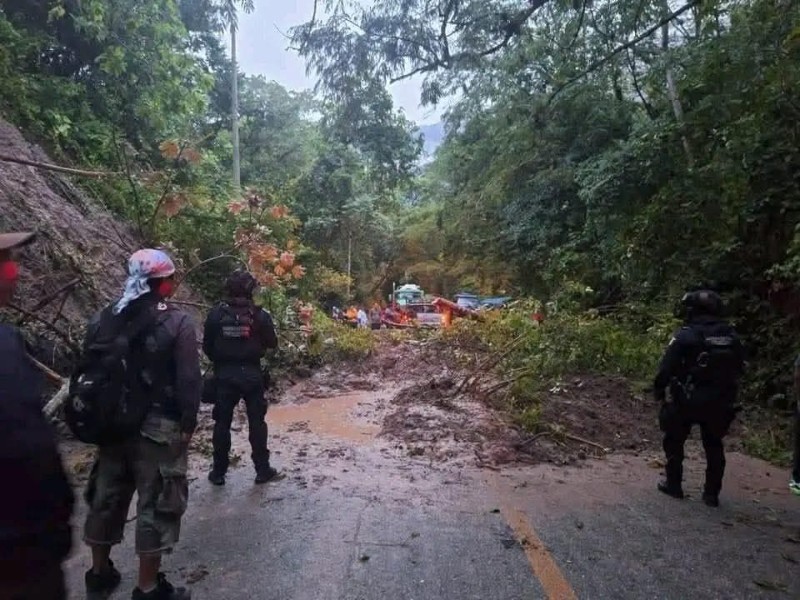 Lluvias constantes en Chiapas generan riesgo de deslizamiento de laderas y derrumbes