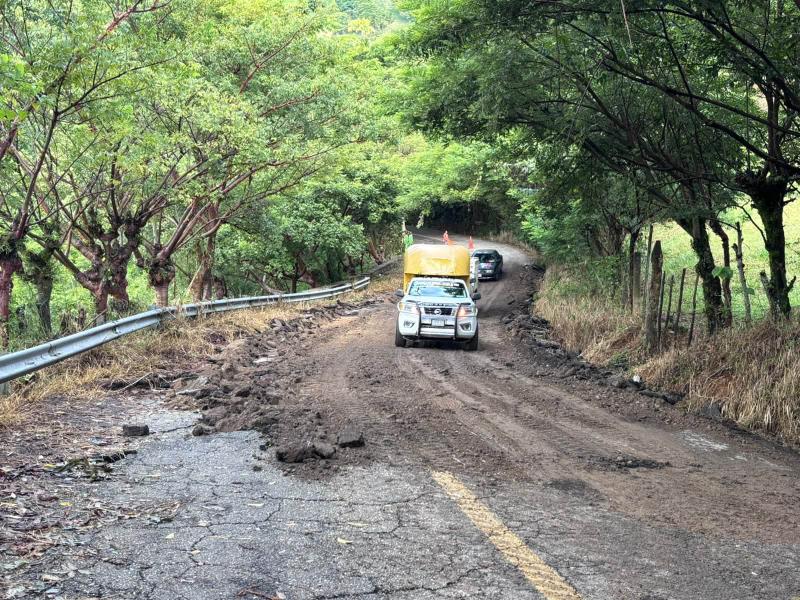 Lluvias dañan carretera federal 182, tramo Jalapa de Díaz-Huautla de Jiménez