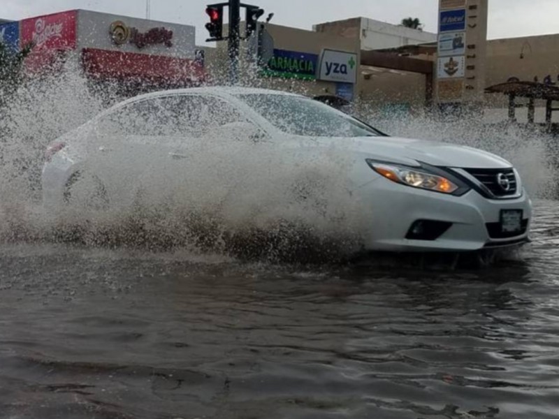 Lluvias dejan daños en Hermosillo