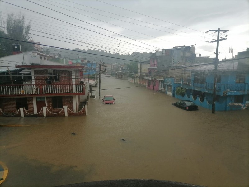 Lluvias dejaron decenas de afectaciones en Xalapa