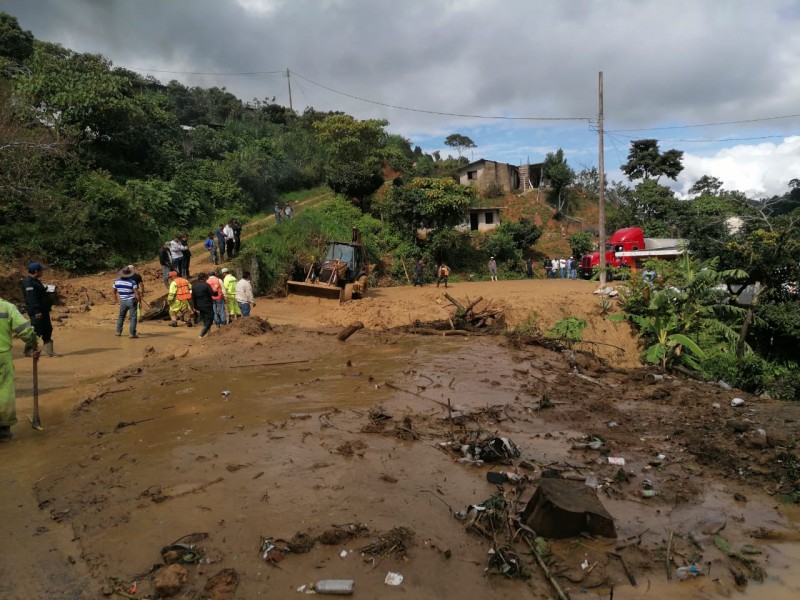 Lluvias genera afectaciones en tramos carreteros de Chiapas