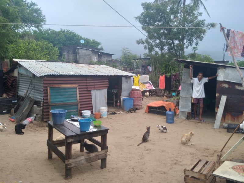 Lluvias generan estragos en familias que viven en condiciones precarias