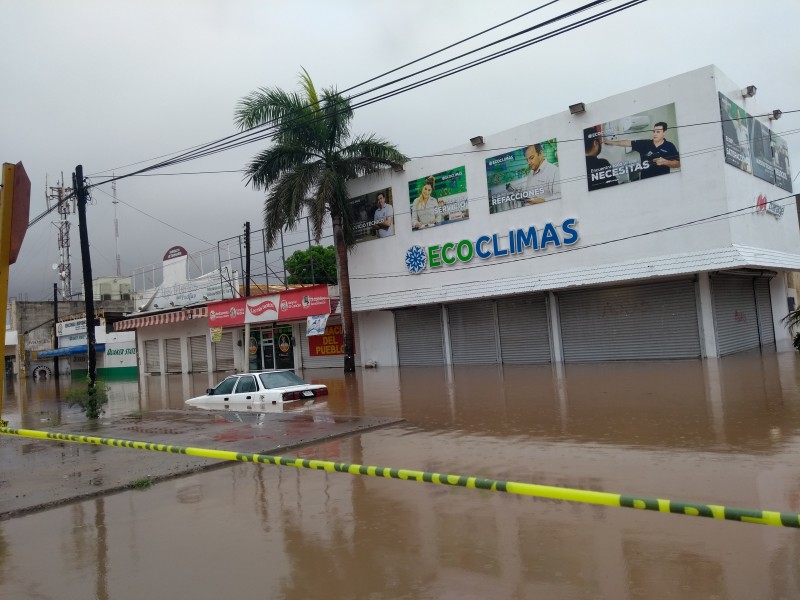 Lluvias históricas inundan diversos sectores en LM