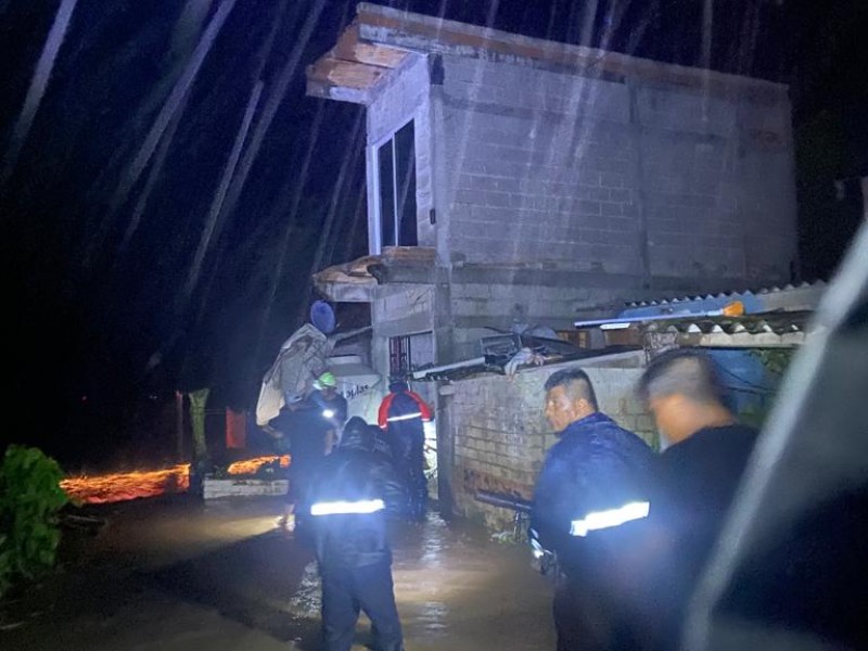 Lluvias ocasionaron crecida del arroyo 