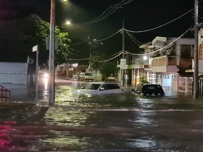 Lluvias provocan caos en Tepic